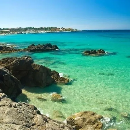 Location Lumio, 1 Piece, 3 Personnes Lumio (Corsica)